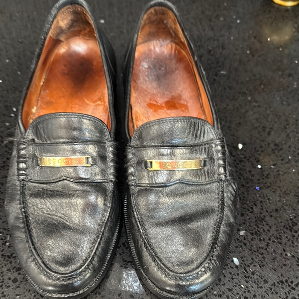 Gucci Black Leather Loafers with Gold Accent